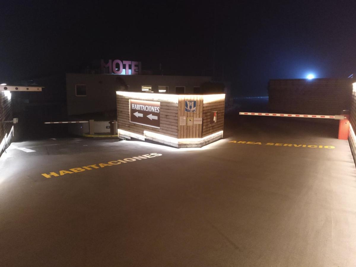 Motel Latino Llanera  Екстериор снимка